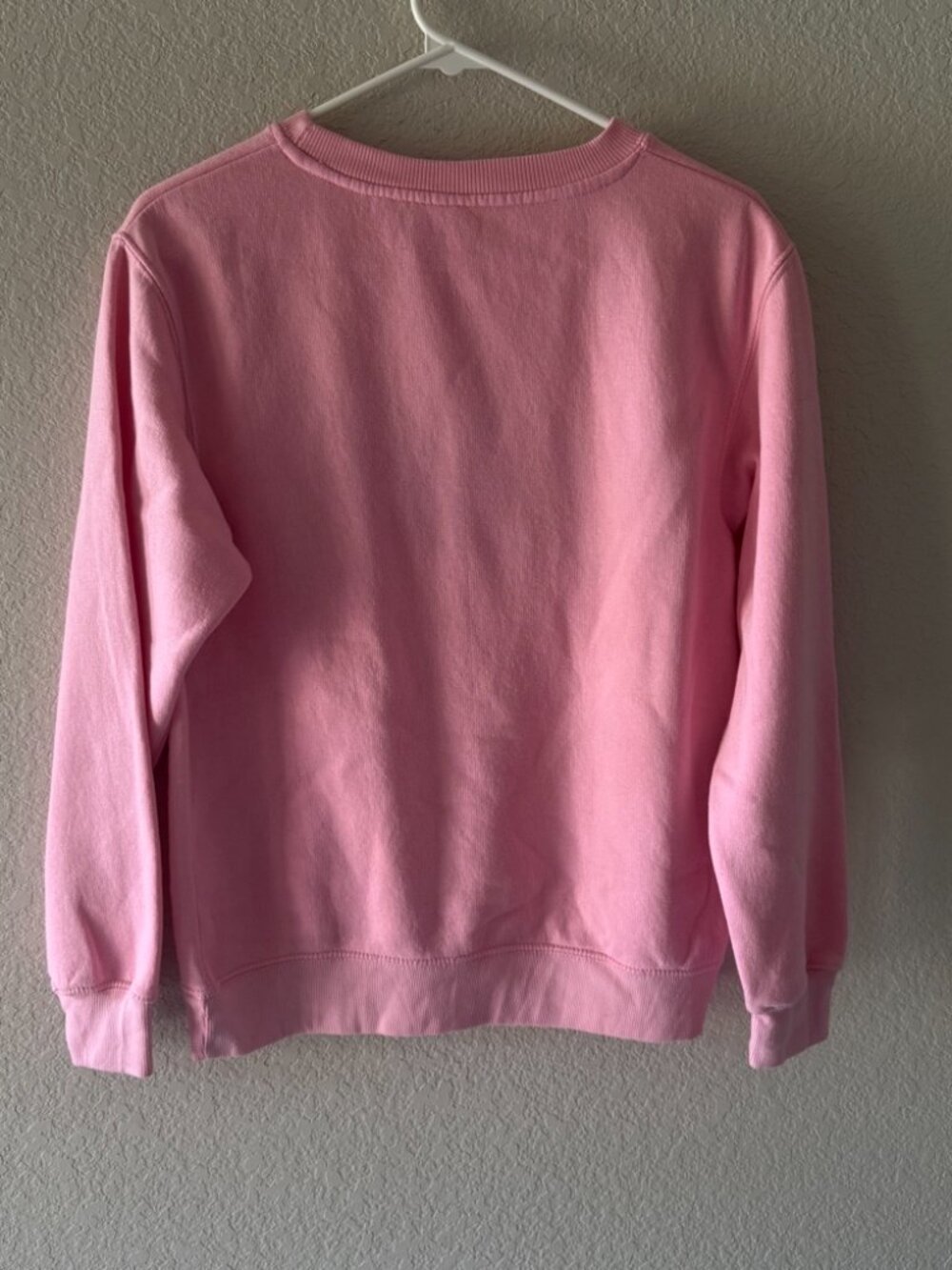 NWT / EUC Cute Pink New York Skyline Embroidered Sweatshirt (Size M) - Picture 2 of 4